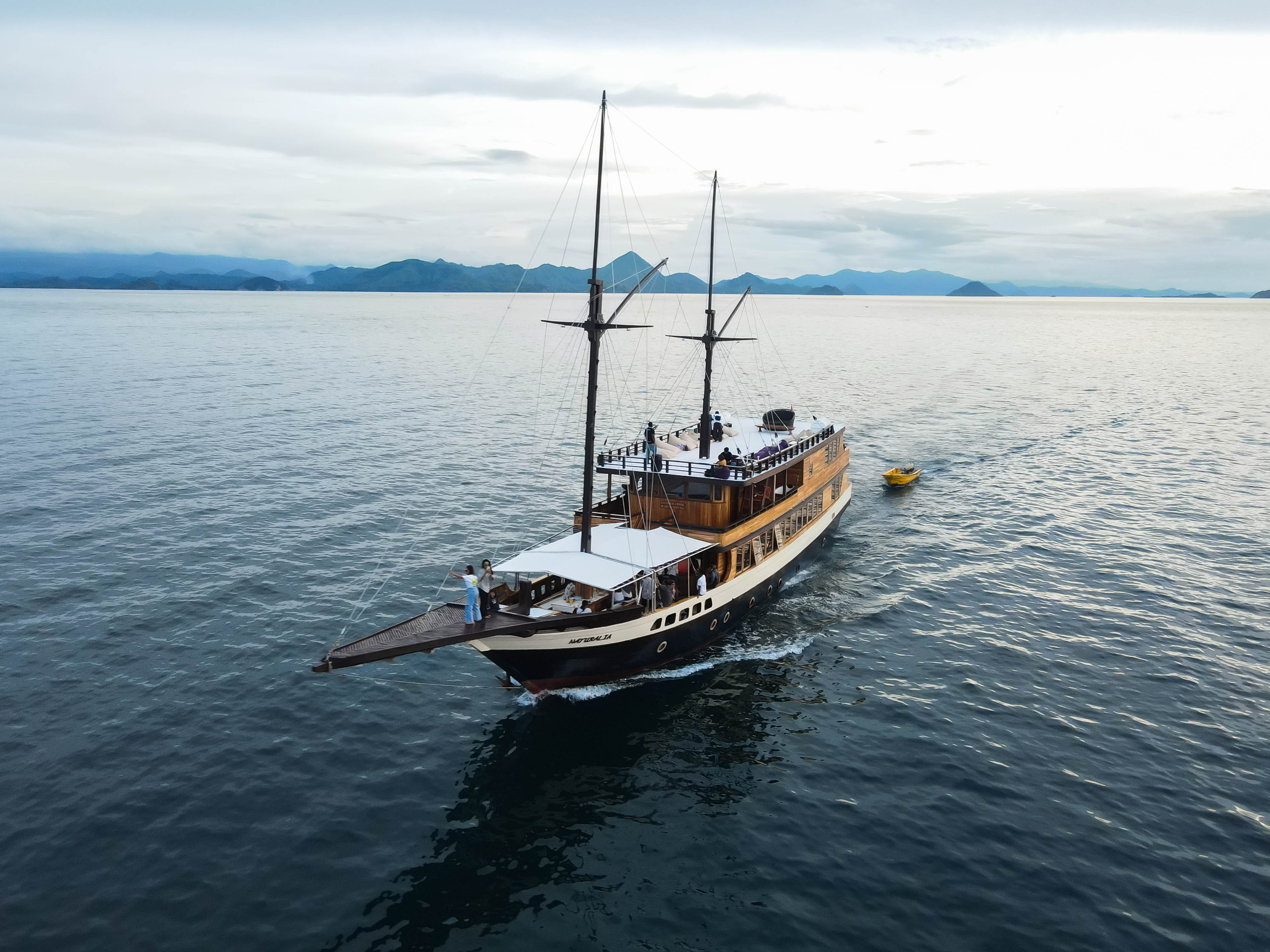 Naturalia Cruise